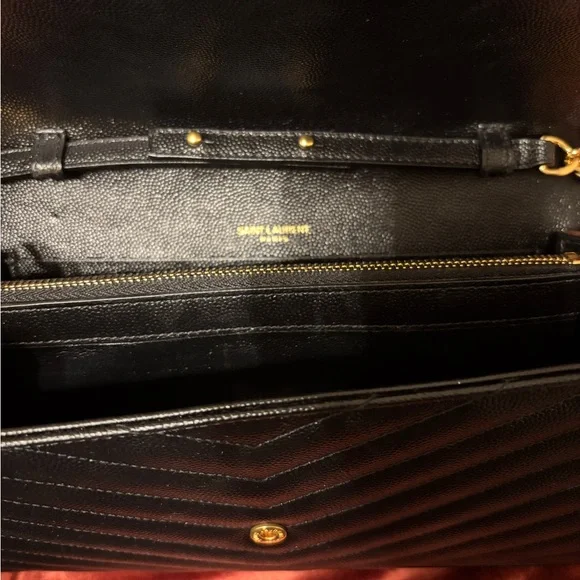 Saint Laurent Cassandre Chain Wallet - Picture 6 of 10